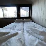 Newly Renovated With A Location Appartement
