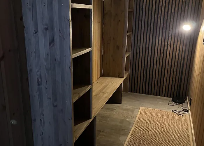 Newly Renovated With A Location Apartamento Geilo